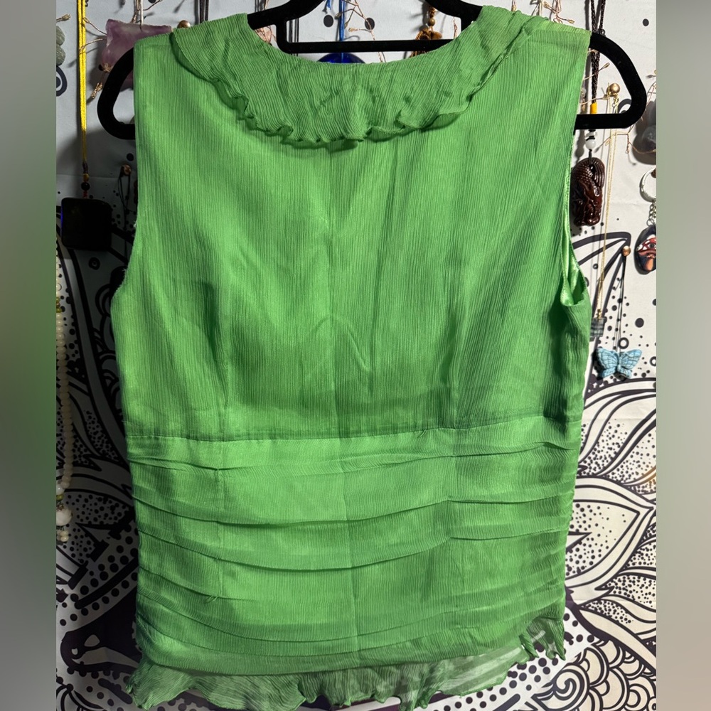 ✅WD.NY Vibrant Green Sleeveless Blouse - Picture 3 of 4